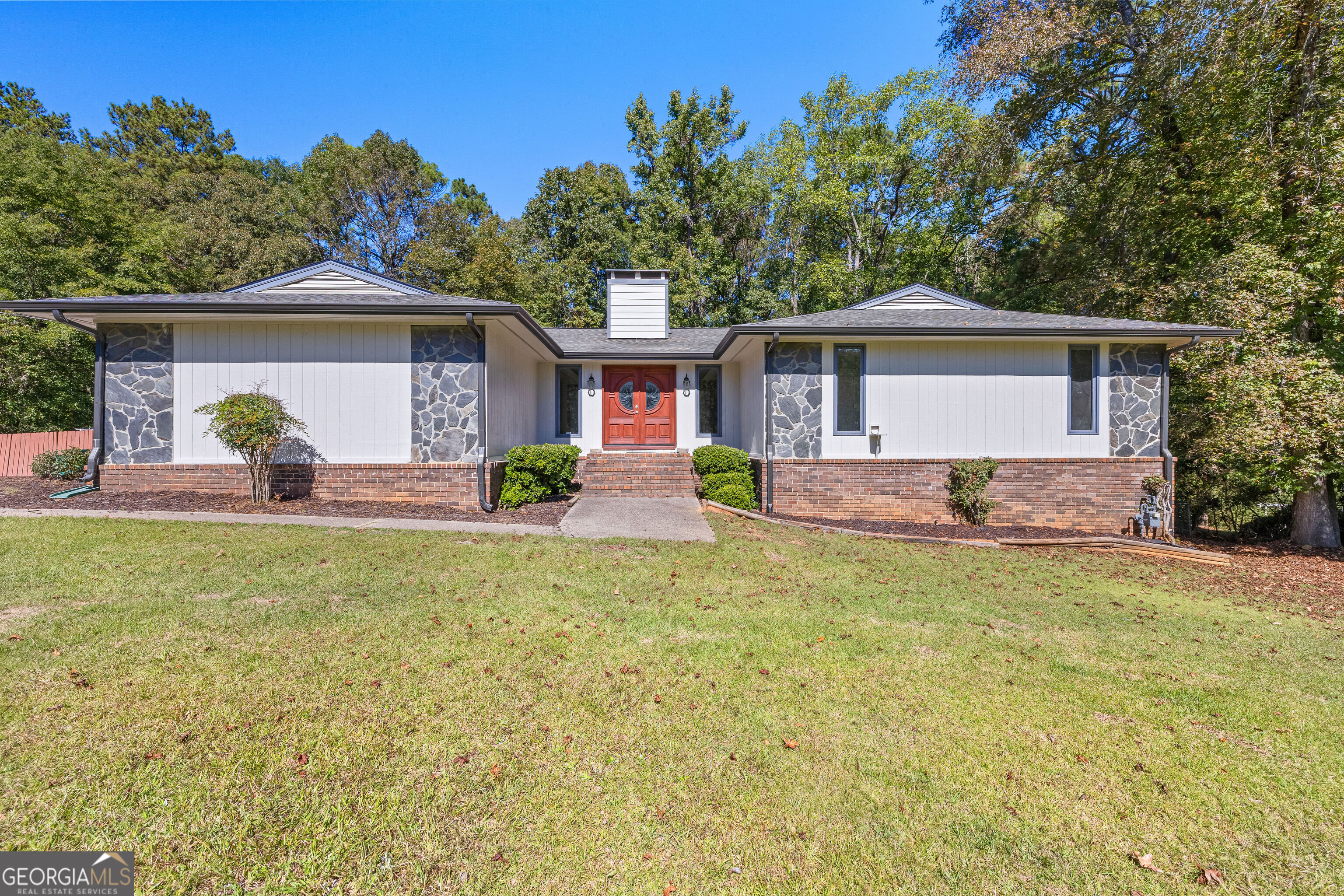 210 Gantt Lane Property Photo 1