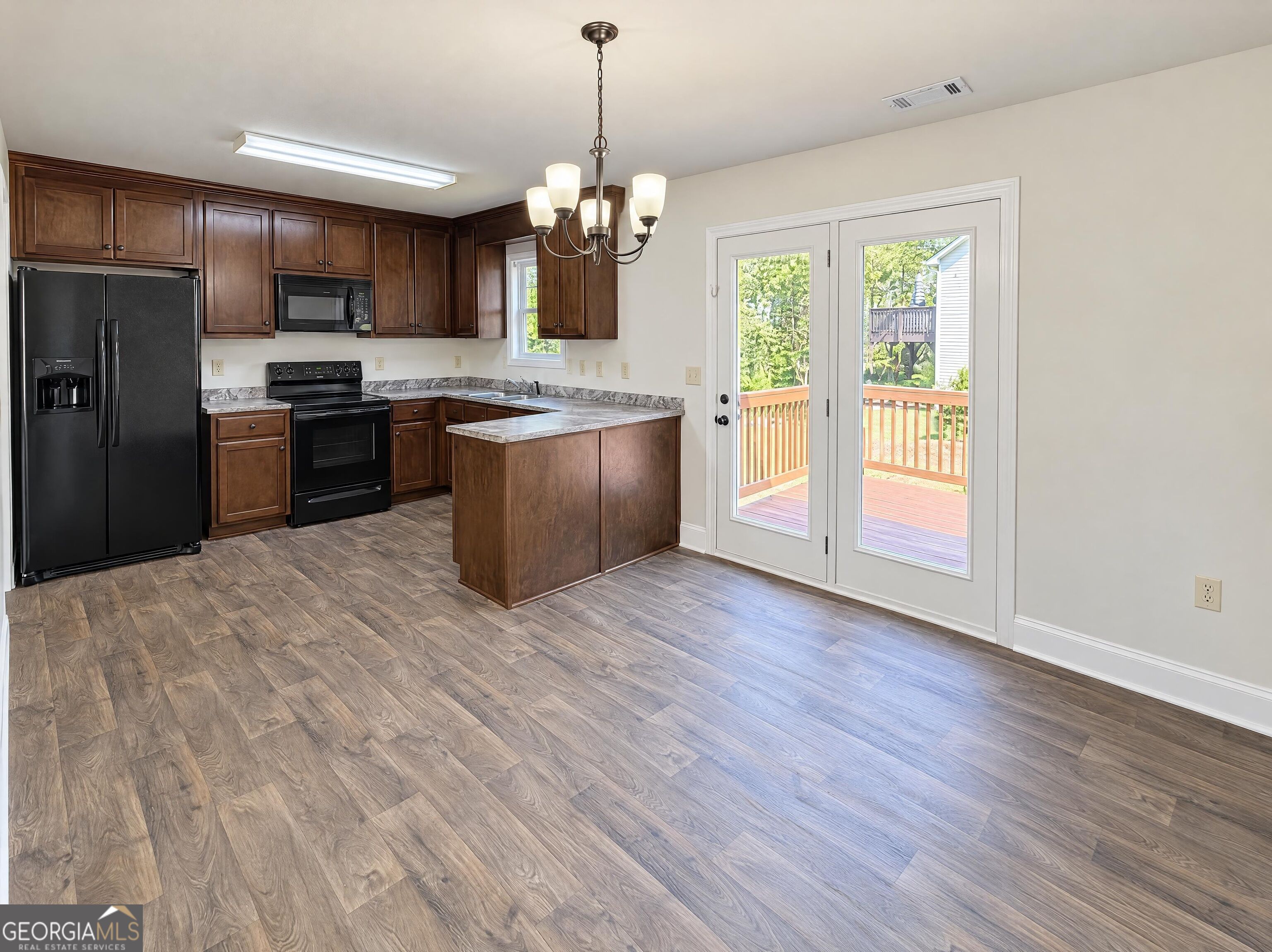 209 Brookside Drive Property Photo 2