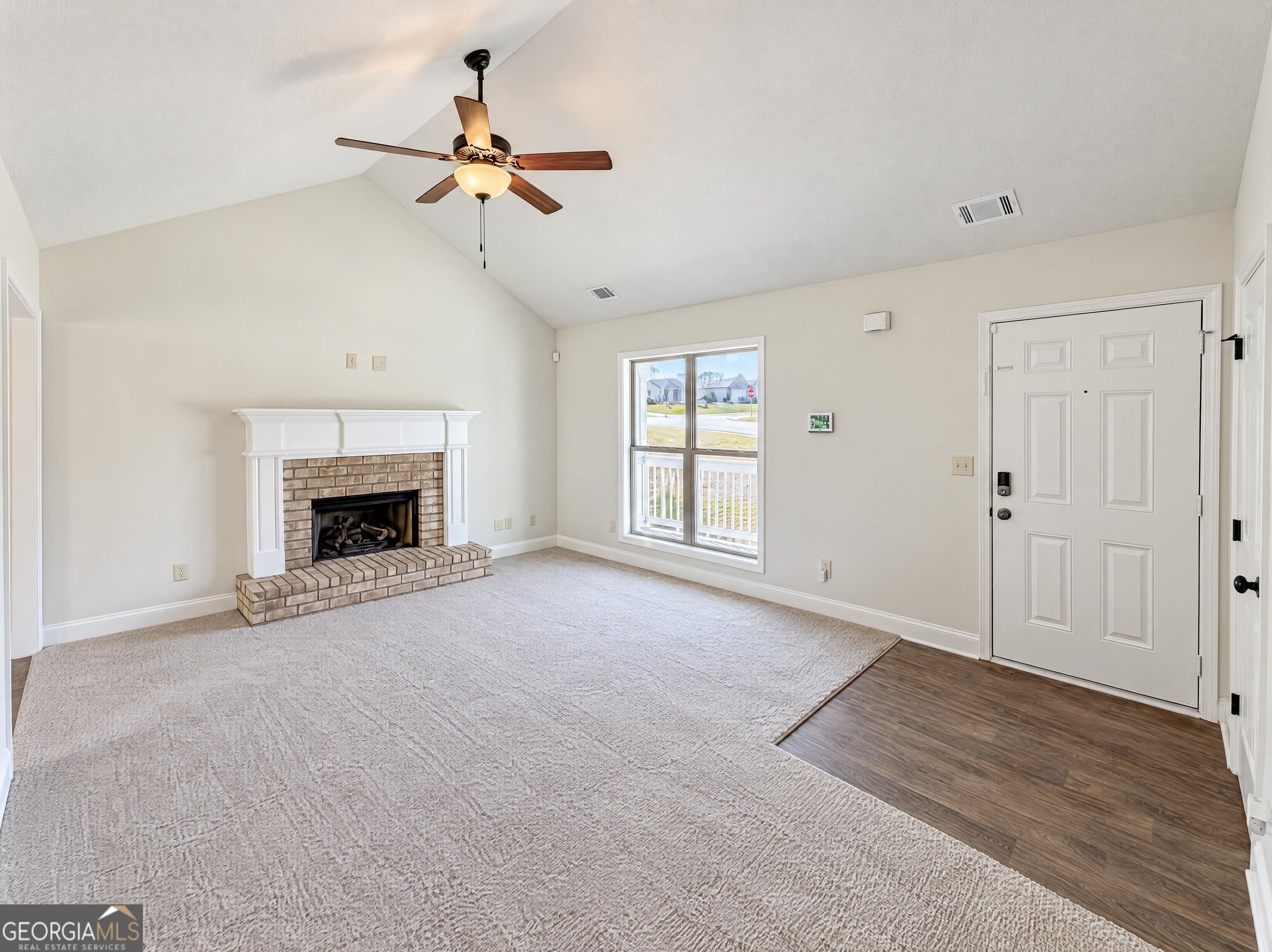 209 Brookside Drive Property Photo 3