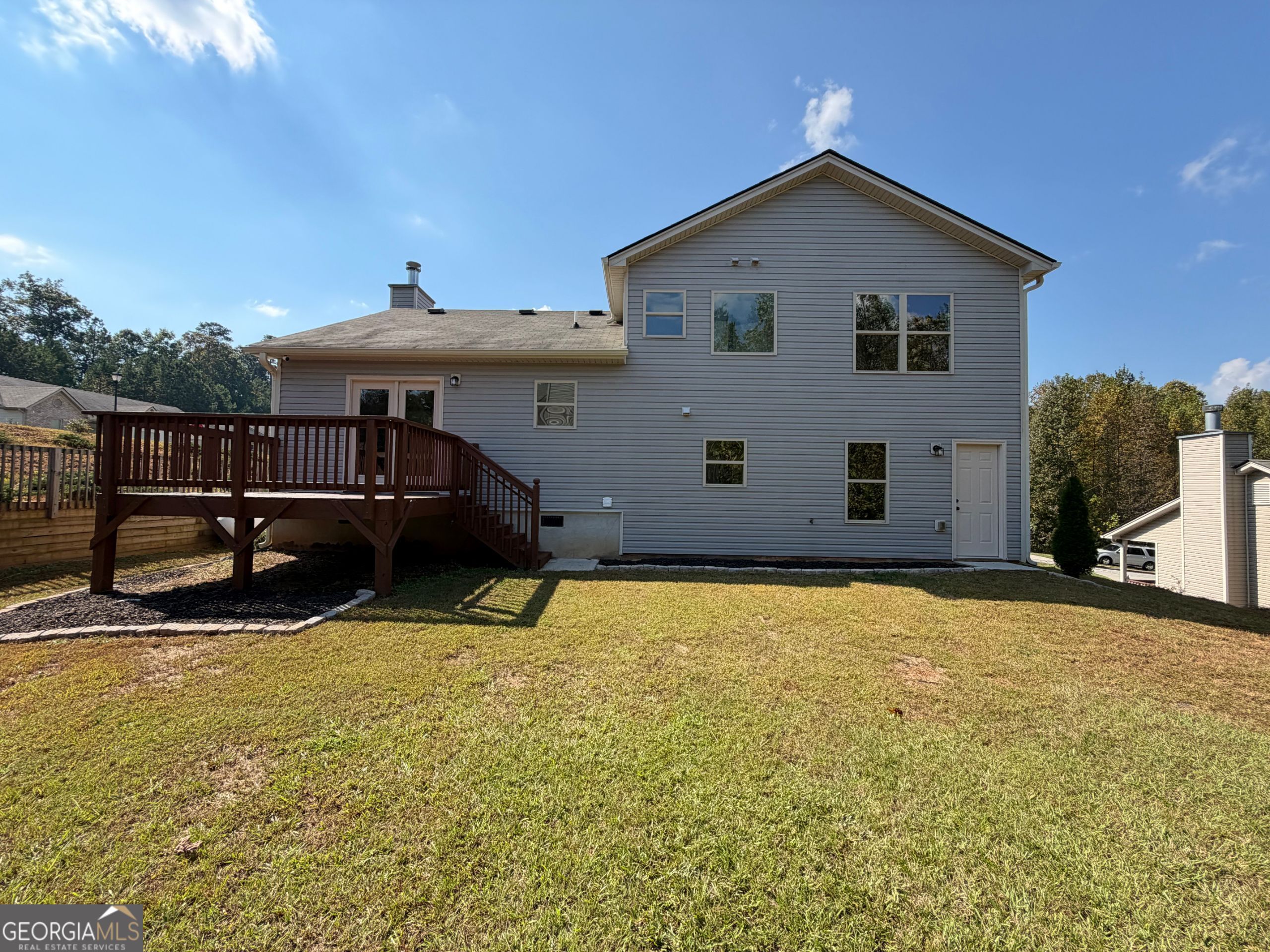 209 Brookside Drive Property Photo 5