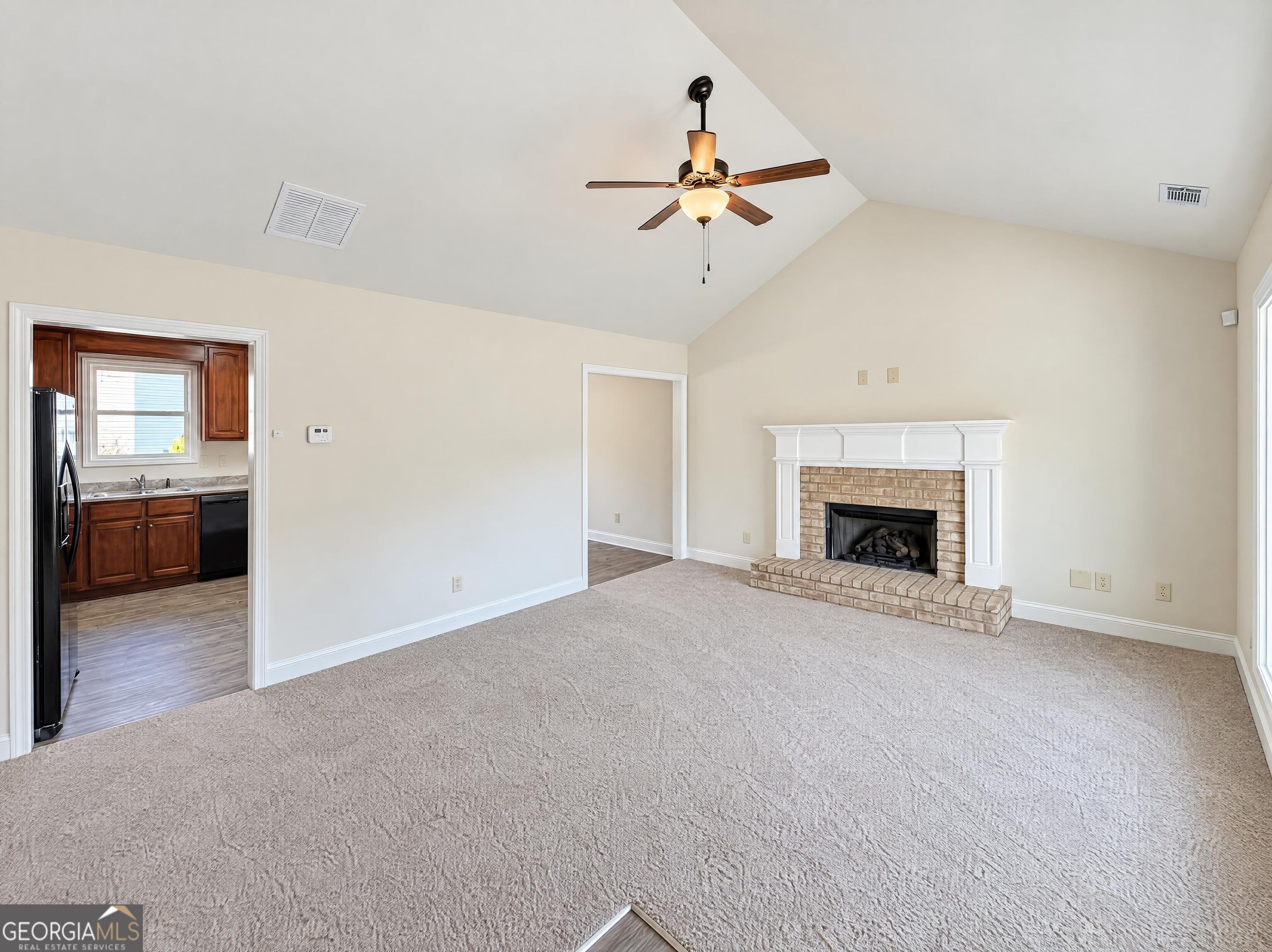209 Brookside Drive Property Photo 6