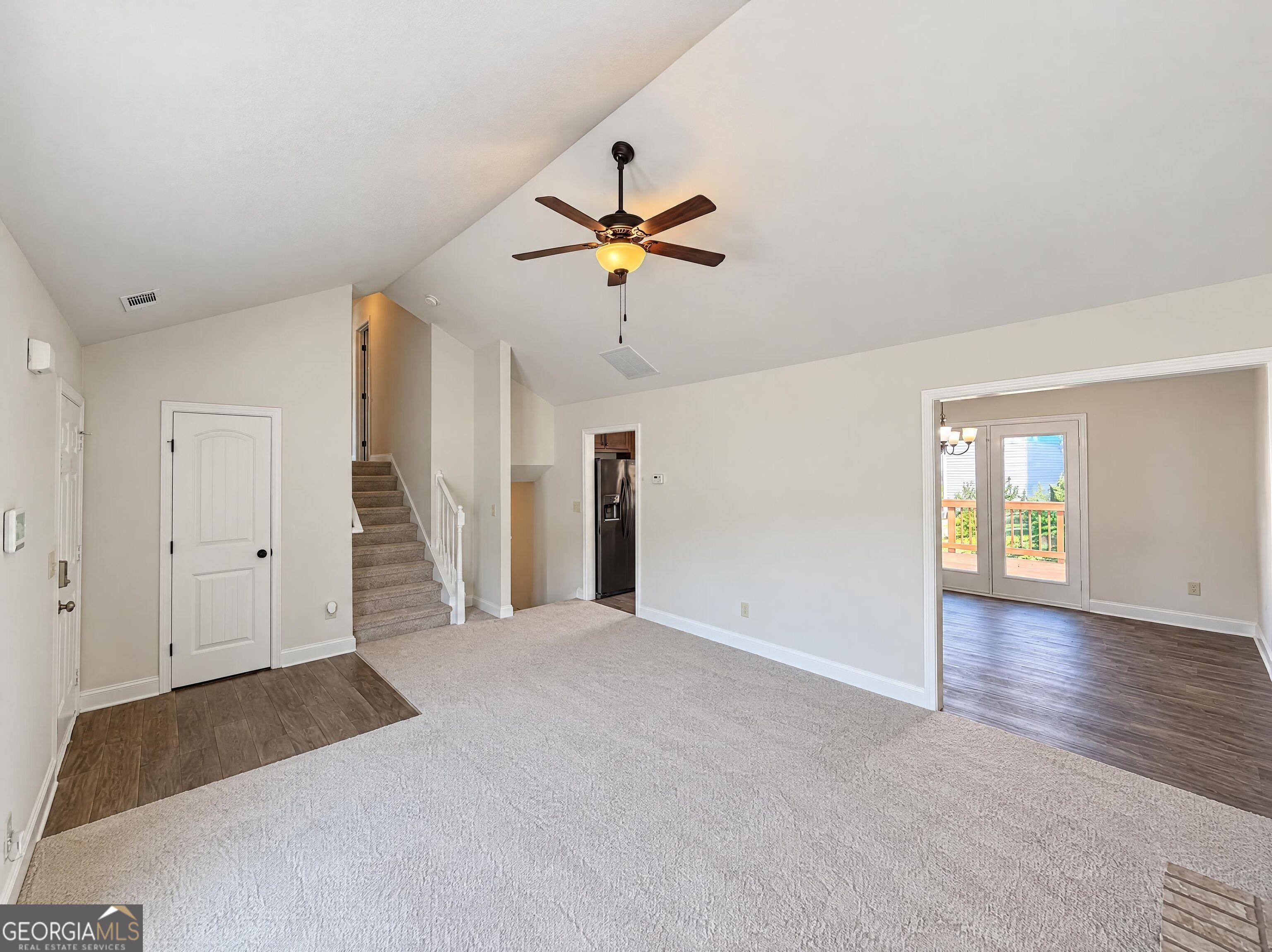209 Brookside Drive Property Photo 7