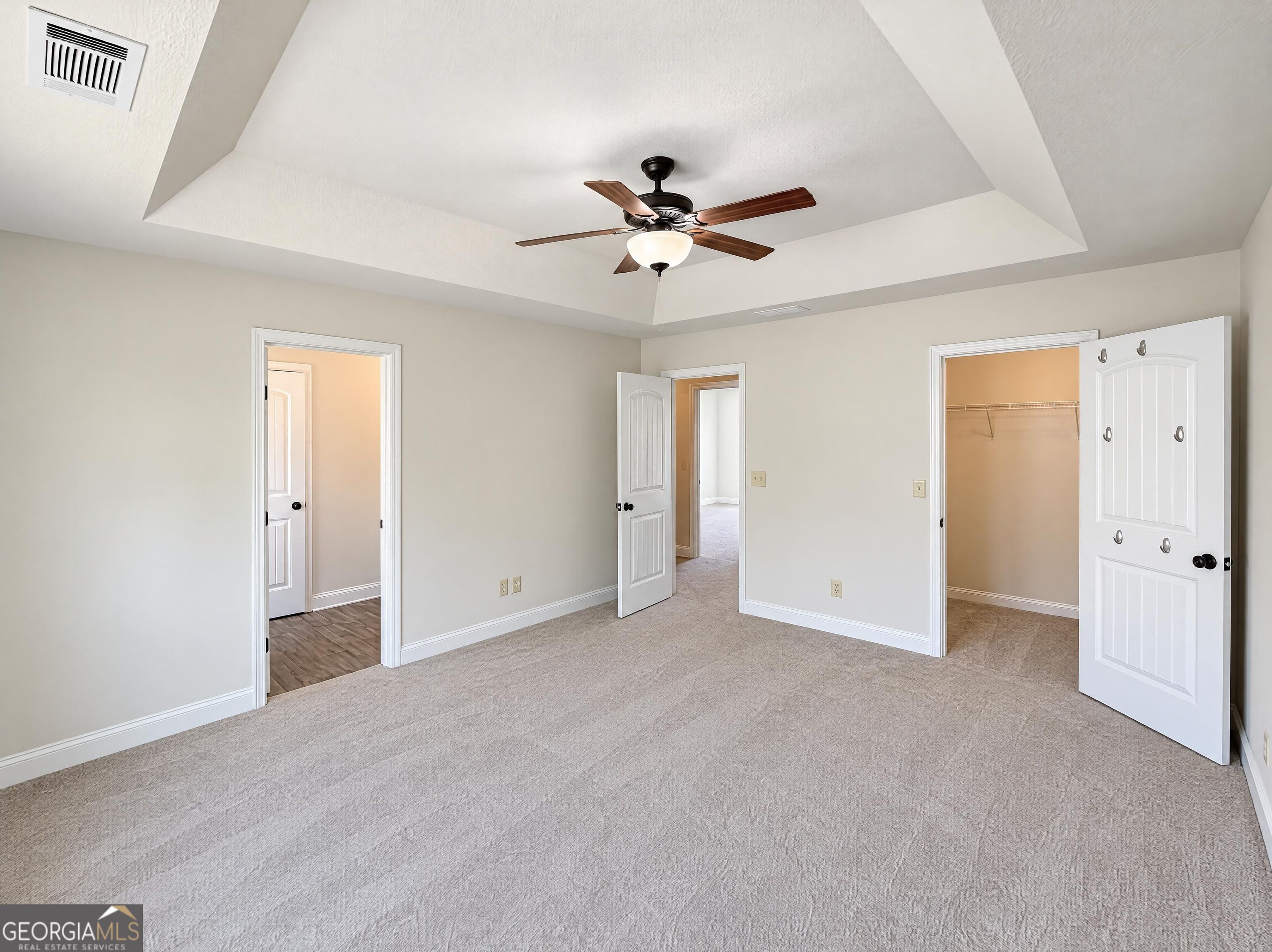 209 Brookside Drive Property Photo 13