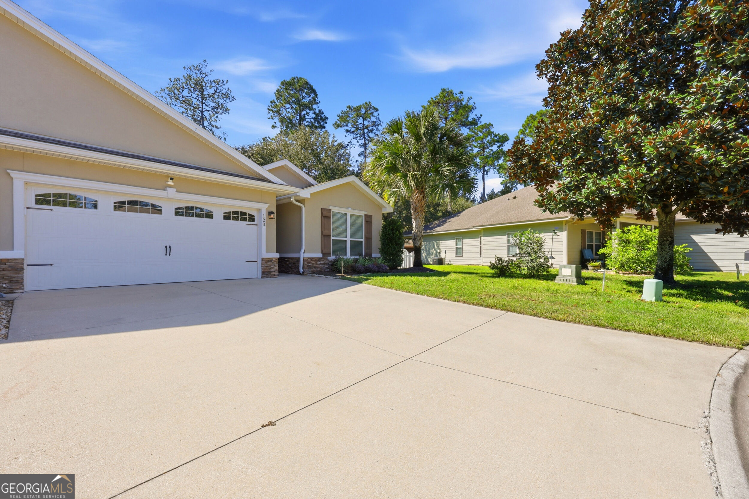 128 Brookshire Court Property Photo 2