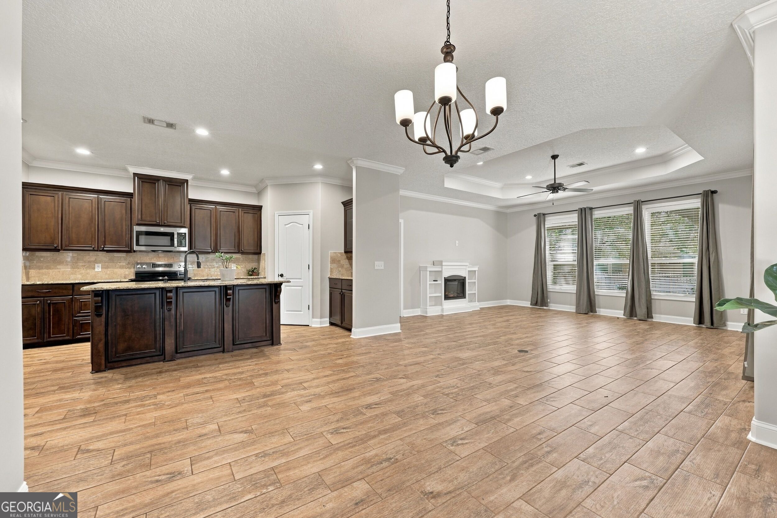 128 Brookshire Court Property Photo 5