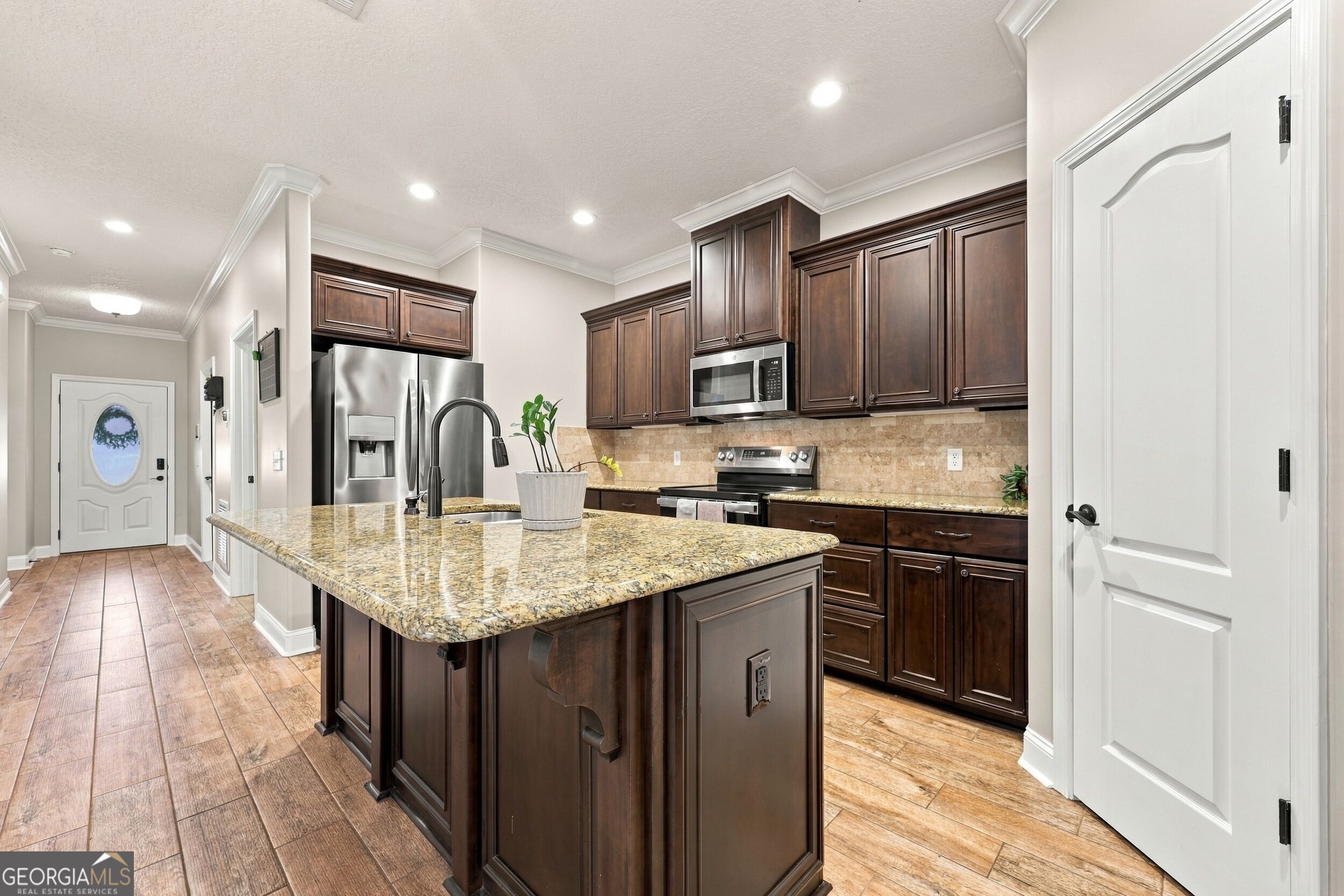 128 Brookshire Court Property Photo 6