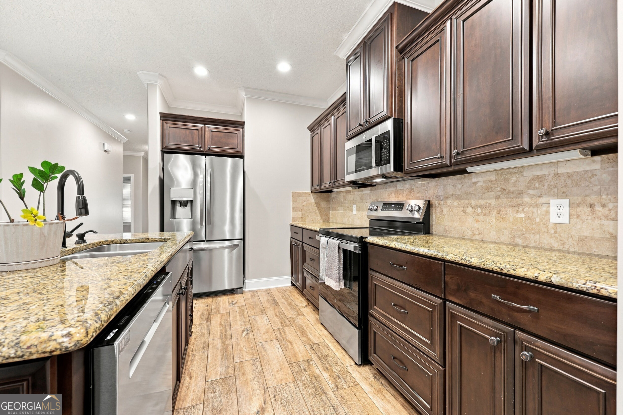 128 Brookshire Court Property Photo 7
