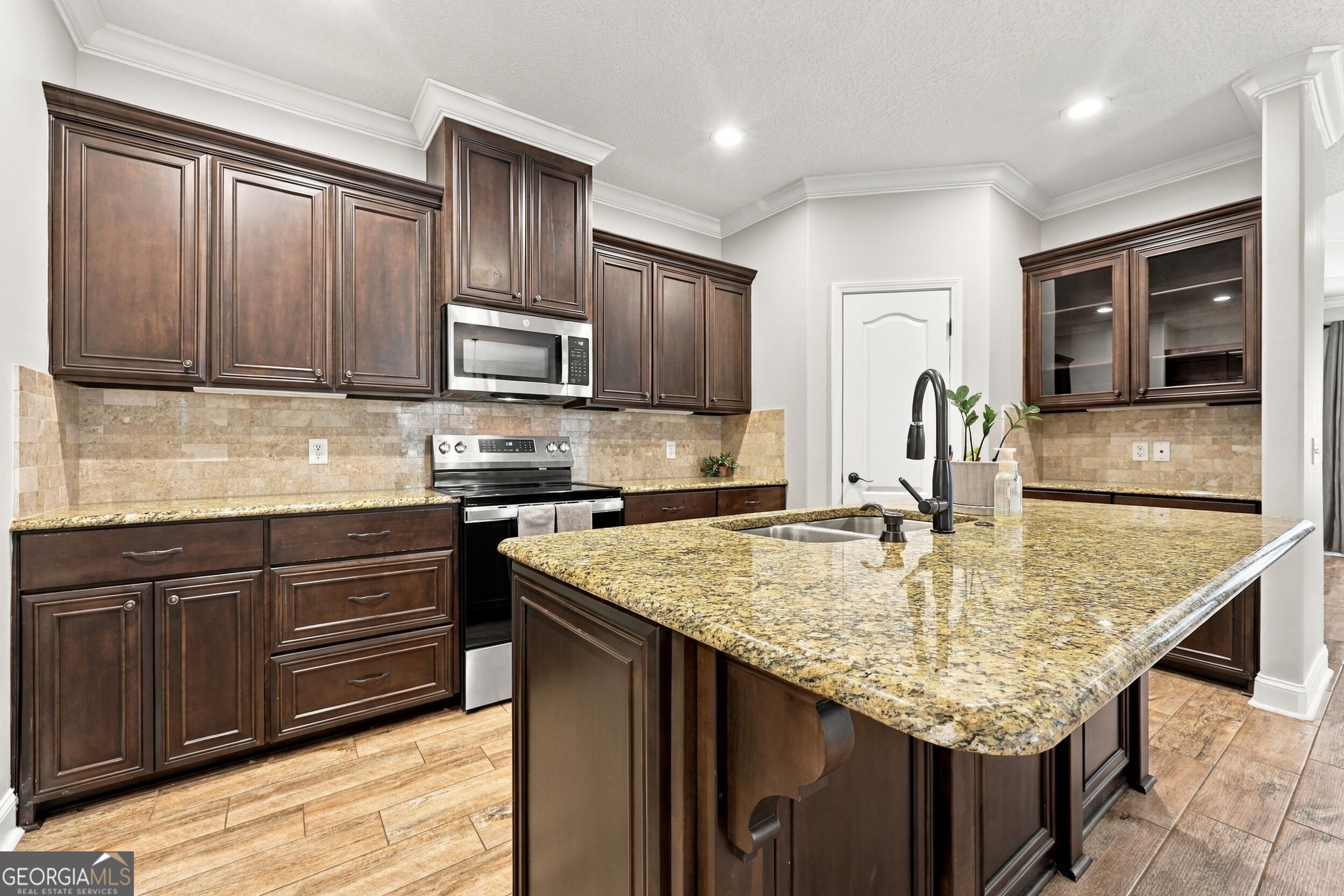 128 Brookshire Court Property Photo 10