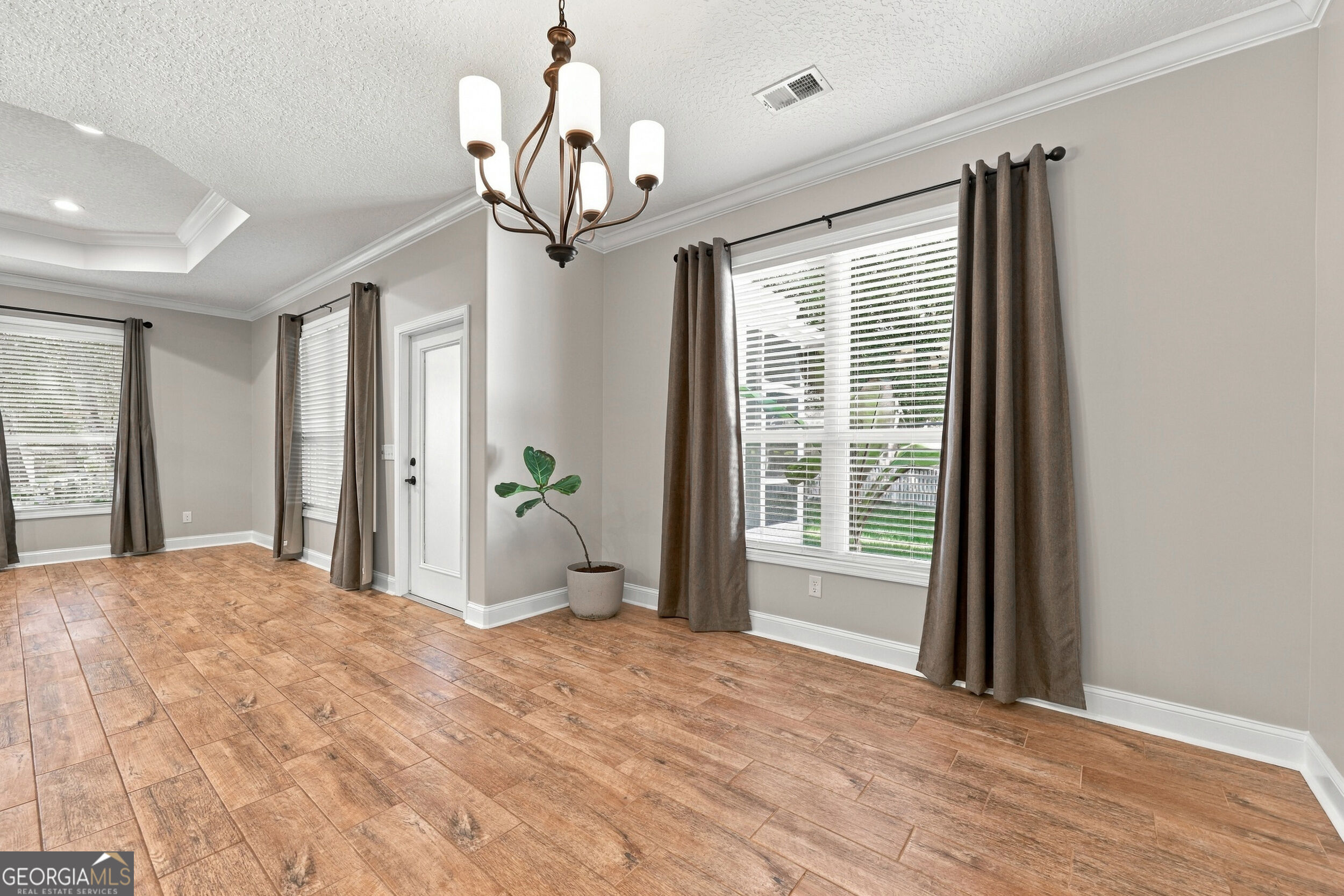 128 Brookshire Court Property Photo 15