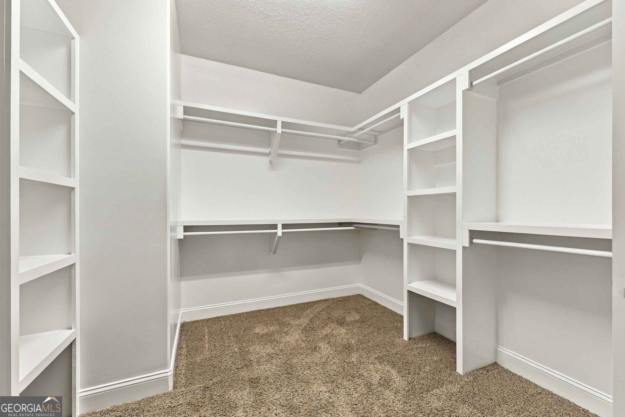 128 Brookshire Court Property Photo 22