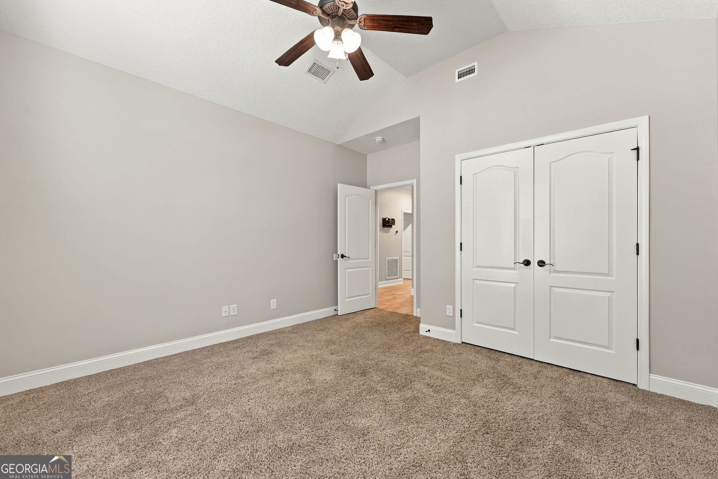 128 Brookshire Court Property Photo 25