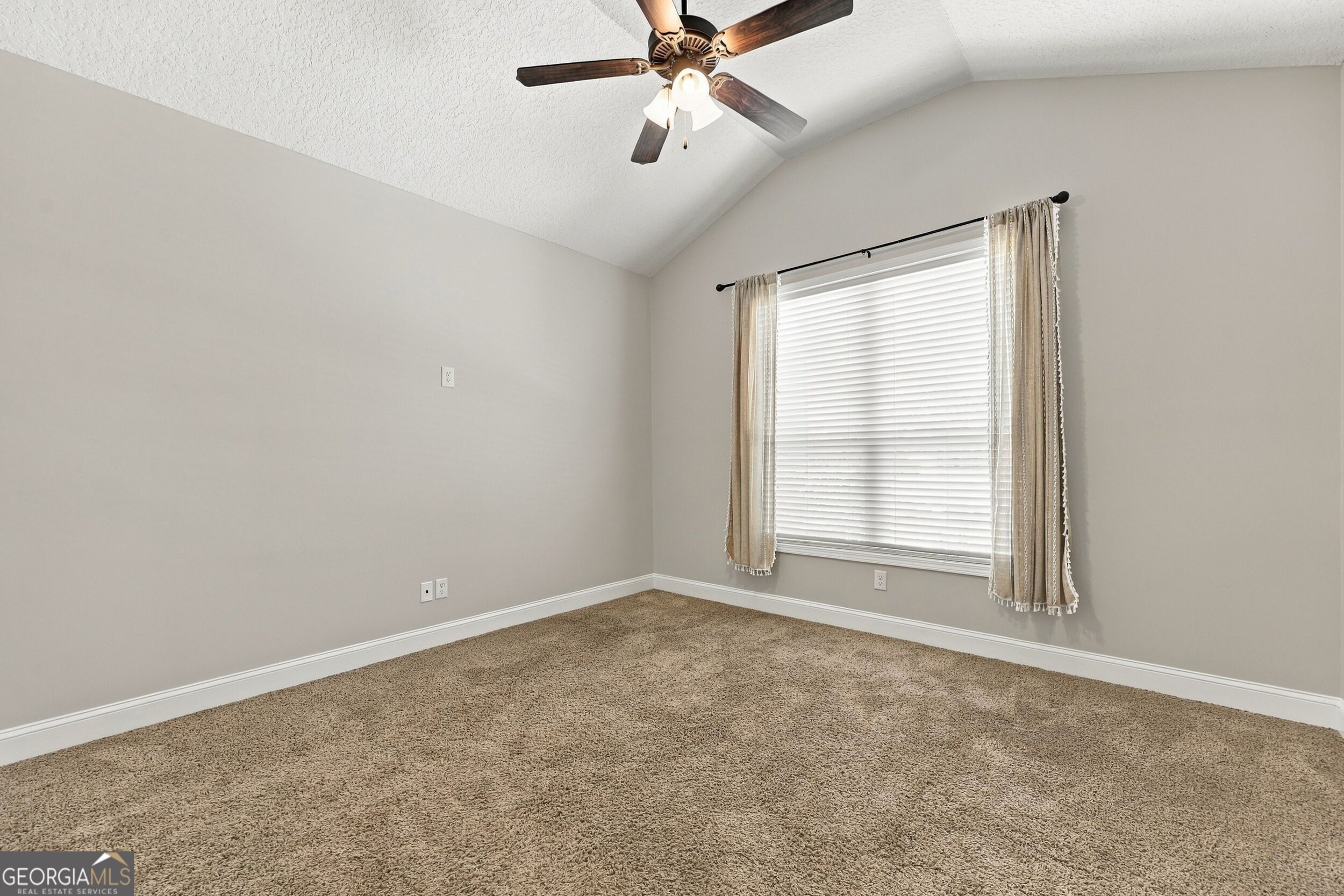 128 Brookshire Court Property Photo 26