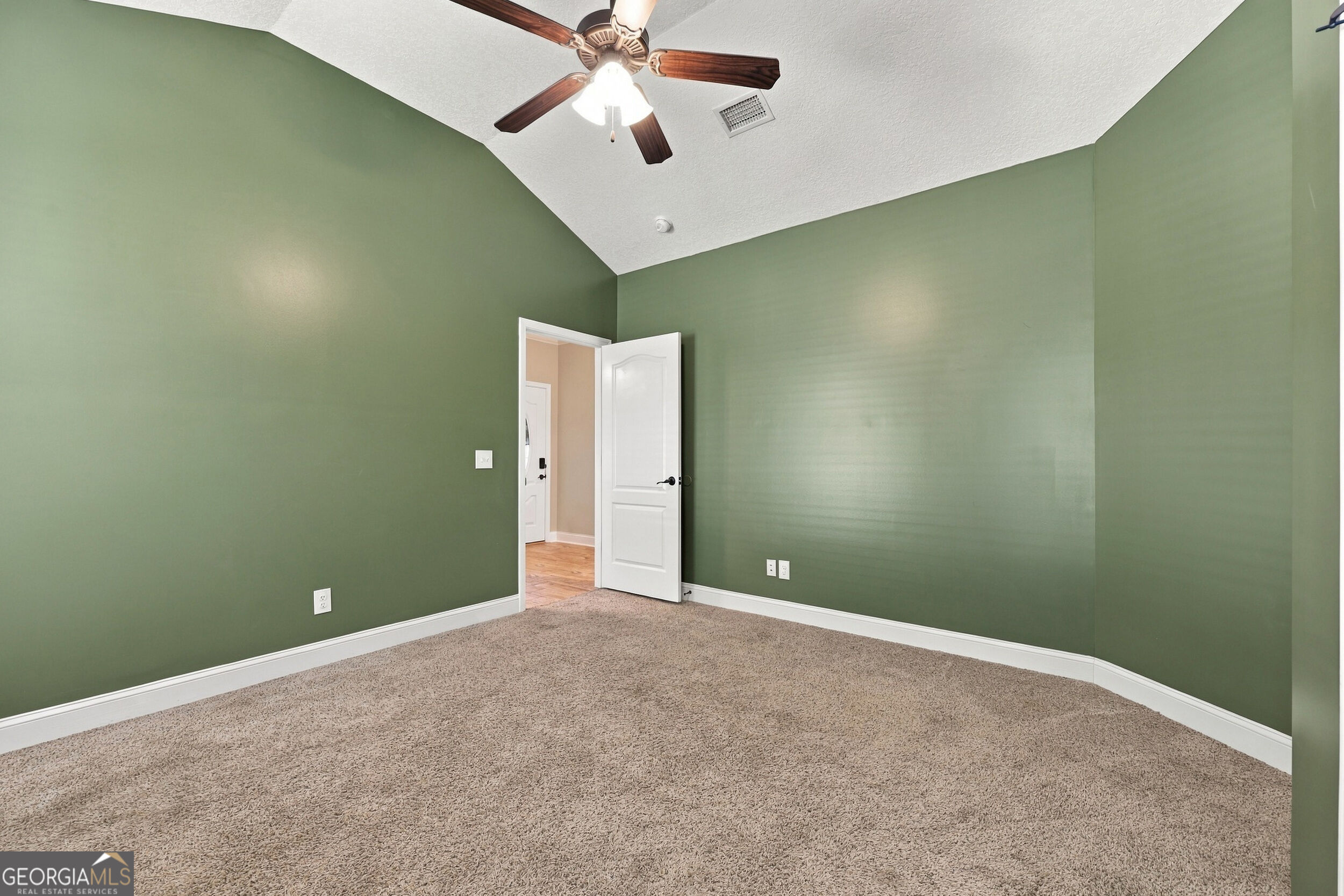 128 Brookshire Court Property Photo 28