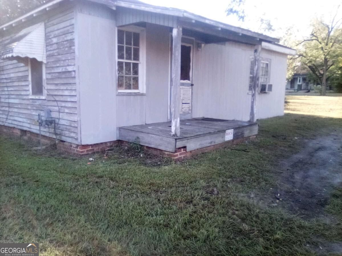 209 S State Street Property Photo 1