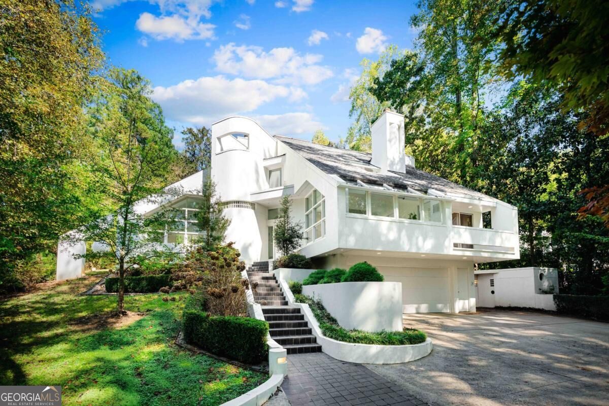 423 Hillside Drive Nw Property Photo 1