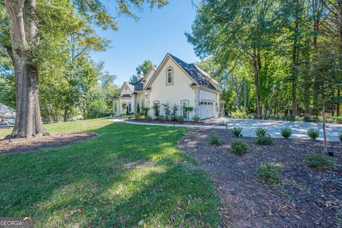 125 W Meadows Court Property Photo 8