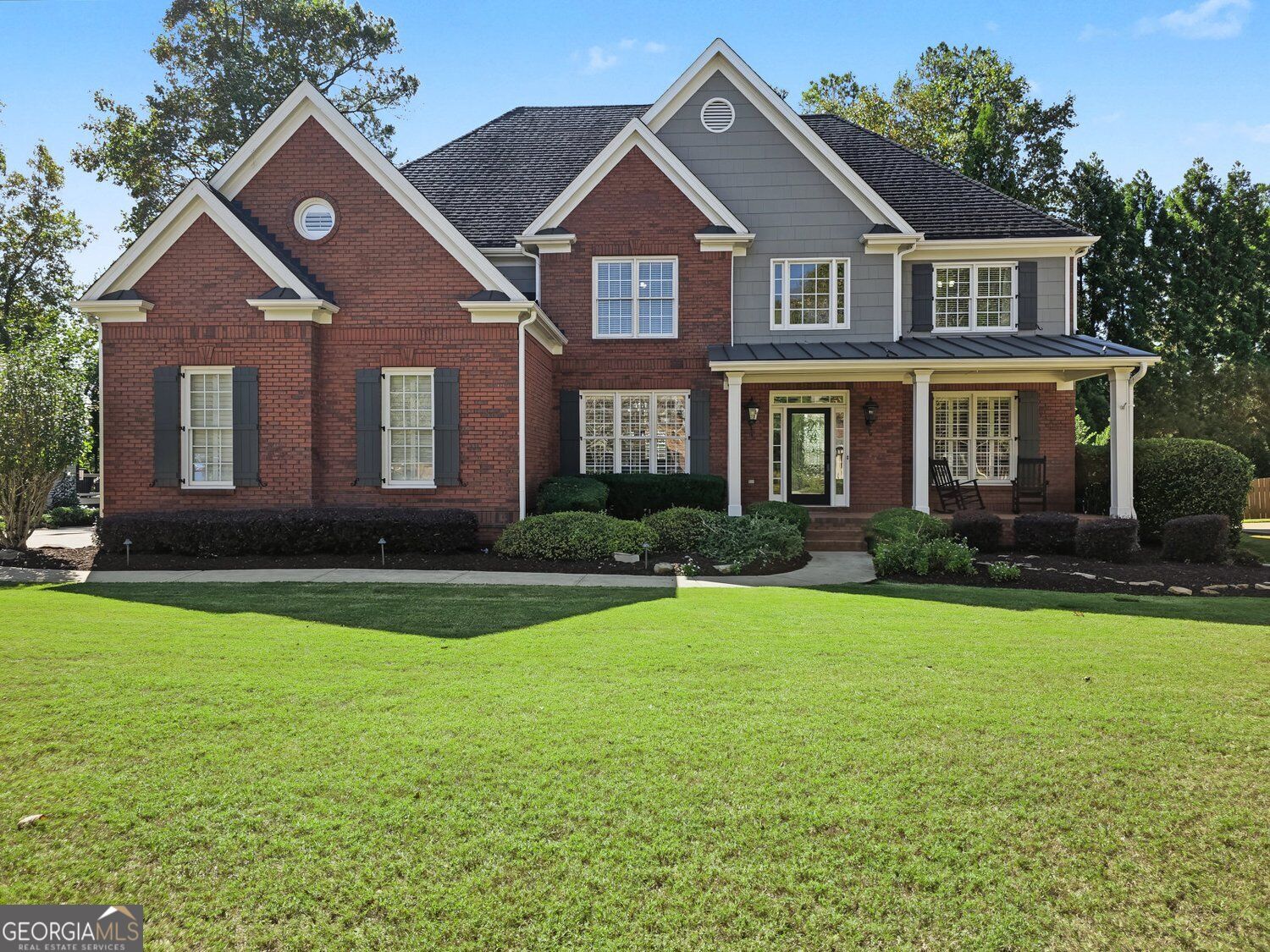 206 White Oak Drive Property Photo 1