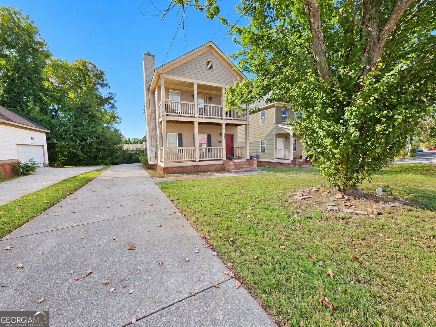 1605 Jonesboro Road Se Property Photo 1