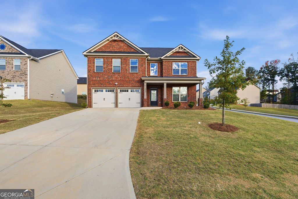 1736 Middle Brook Drive Property Photo 1