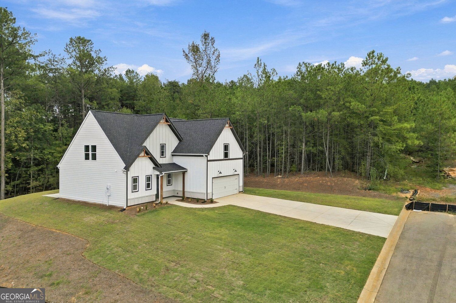 16 Hadrian Ridge Drive Sw Property Photo 2