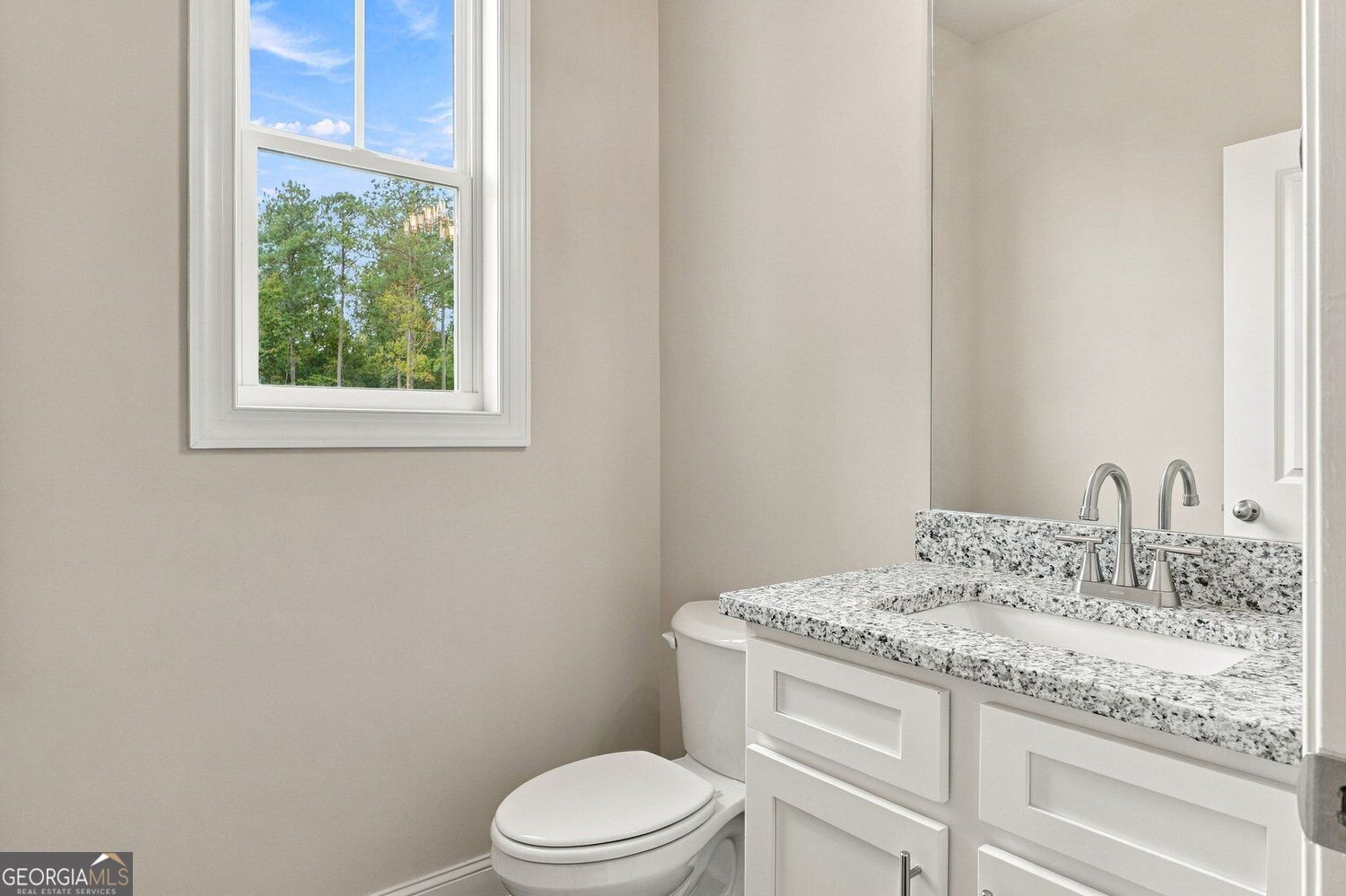 16 Hadrian Ridge Drive Sw Property Photo 9