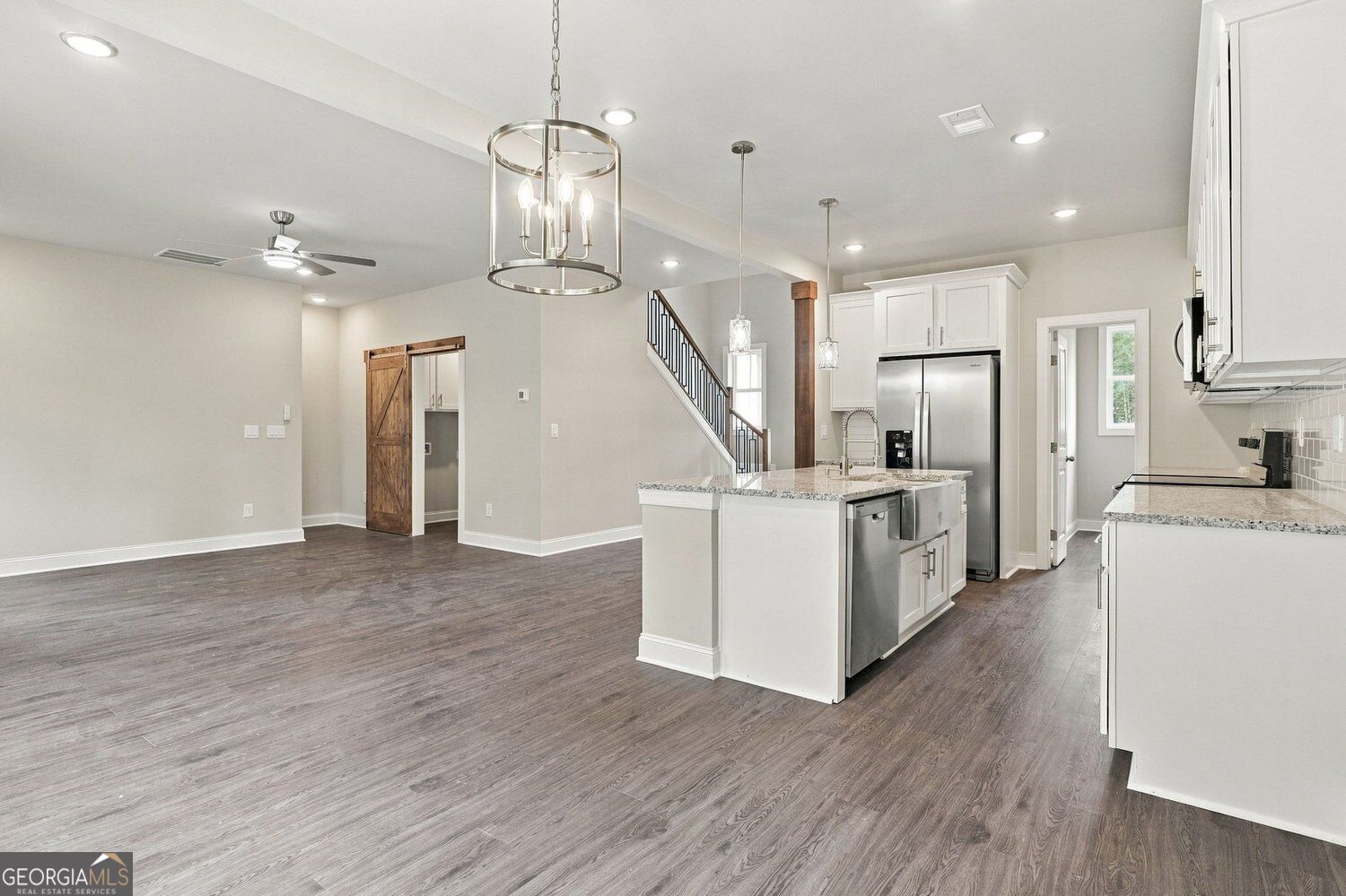 16 Hadrian Ridge Drive Sw Property Photo 12