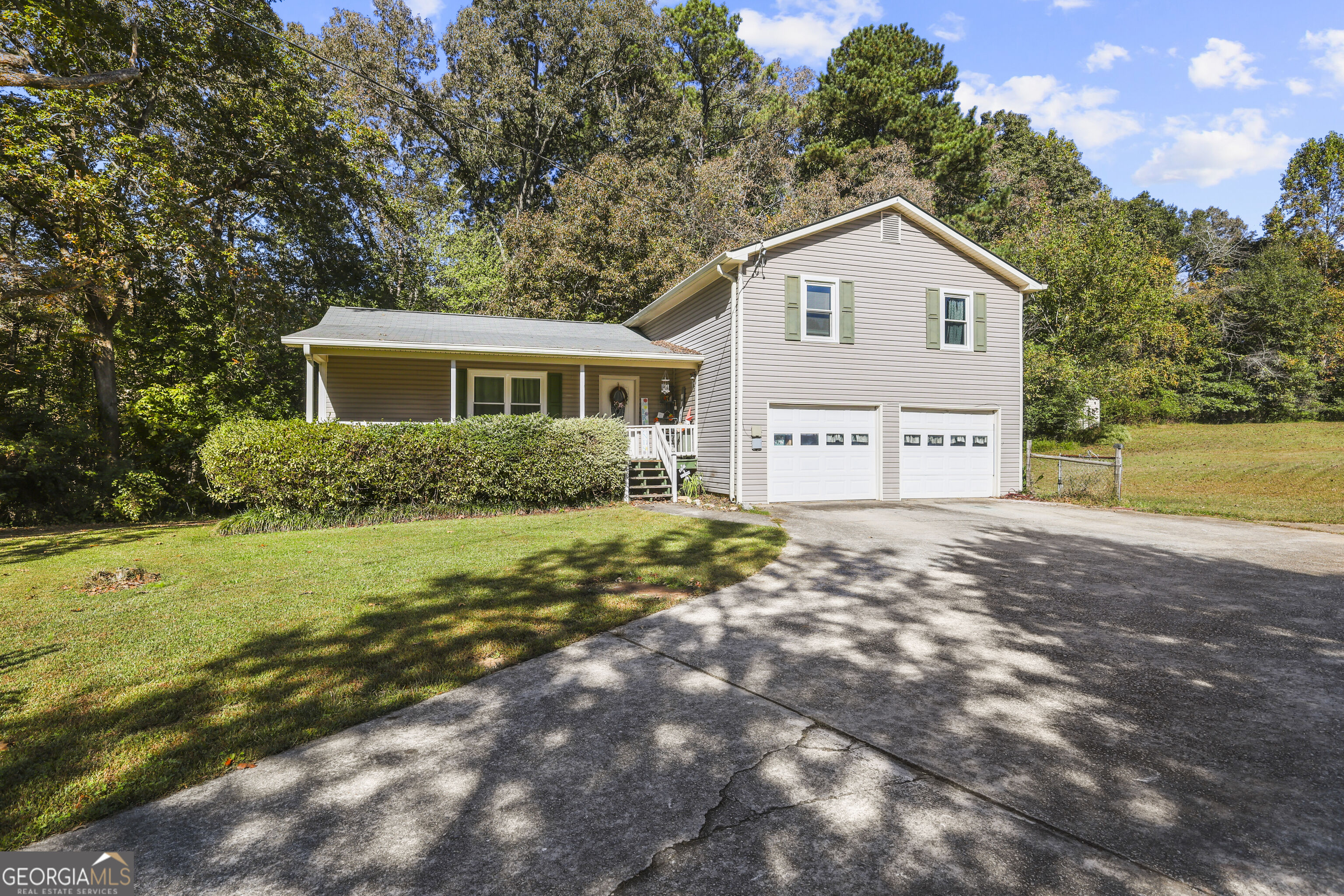 450 Hudson Circle Property Photo 1