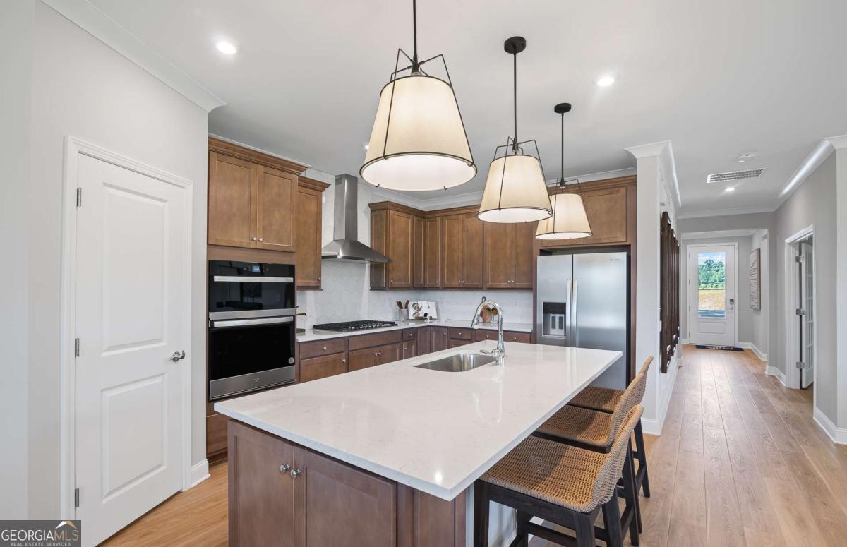 141 Kenney Way Property Photo 11