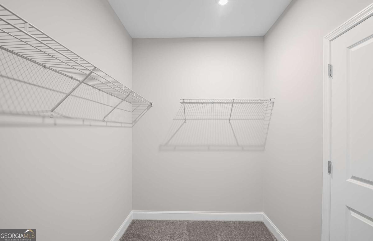 141 Kenney Way Property Photo 23