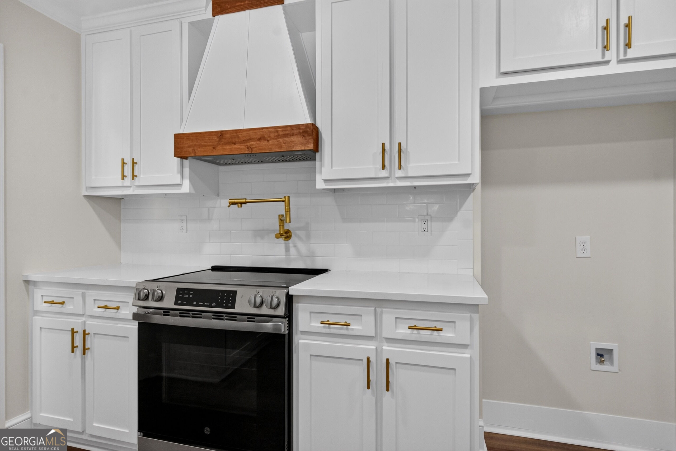 406 Ashford Circle Property Photo 15