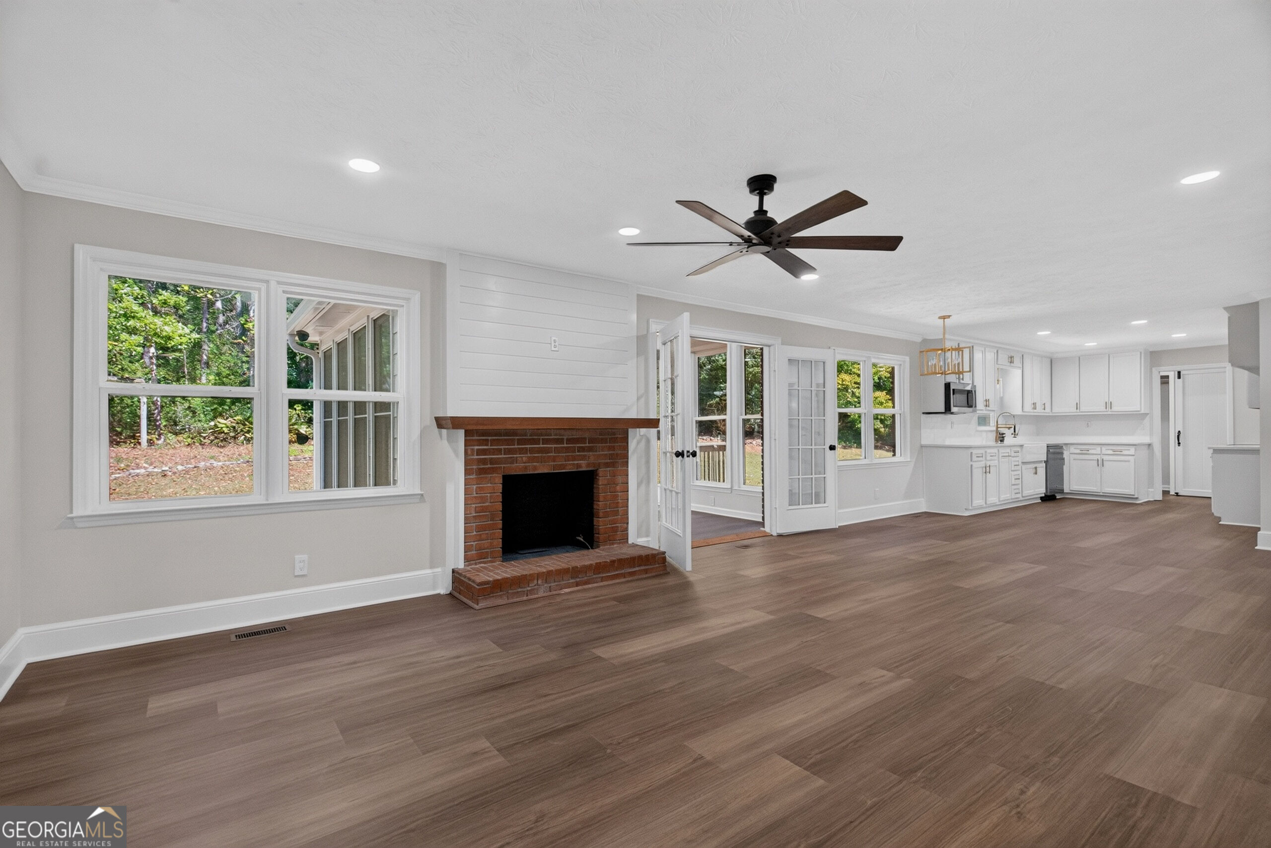 406 Ashford Circle Property Photo 18