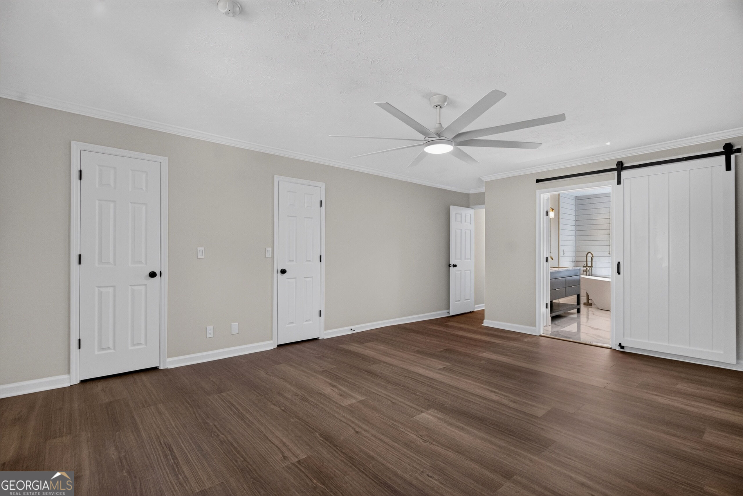 406 Ashford Circle Property Photo 22