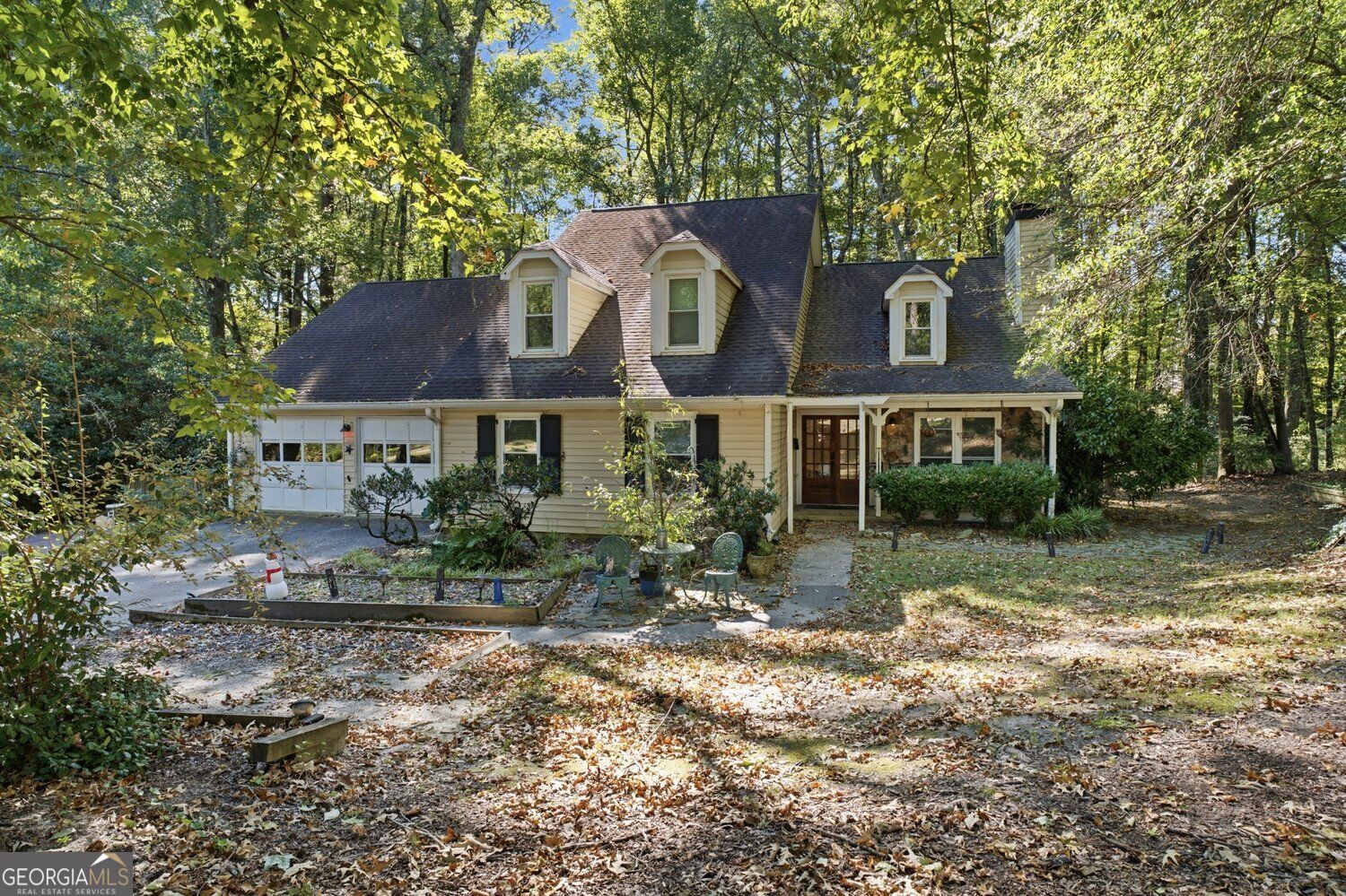 831 Pinebrook Court Property Photo 1