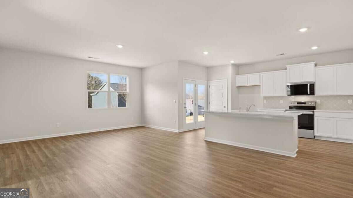 352 Bristol Boulevard Property Photo 11