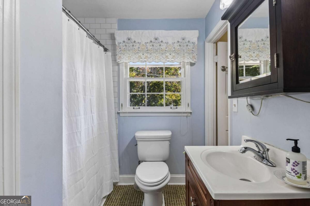 4449 Goodfellows Court Property Photo 14