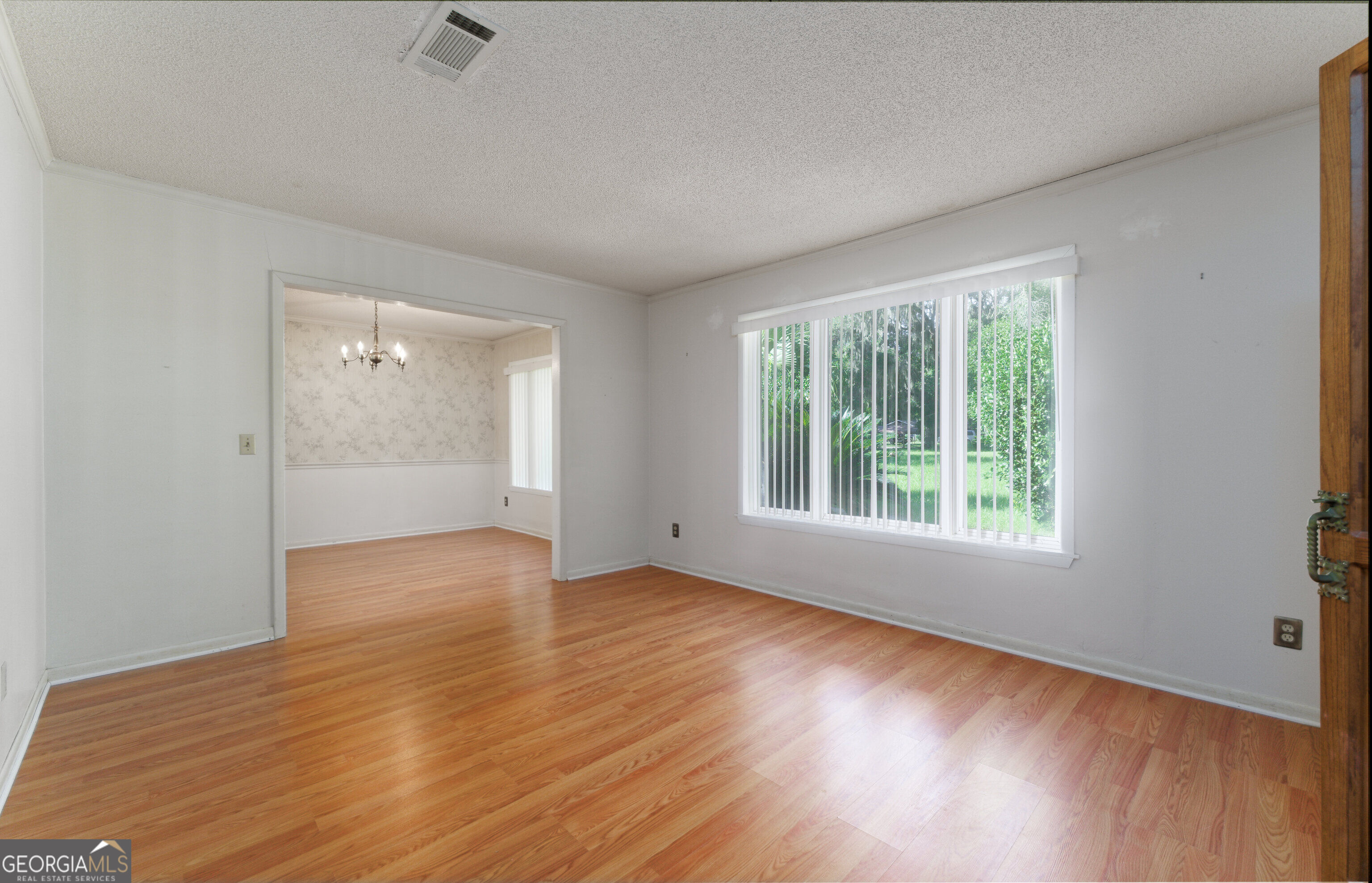 815 Devon Drive Property Photo 4