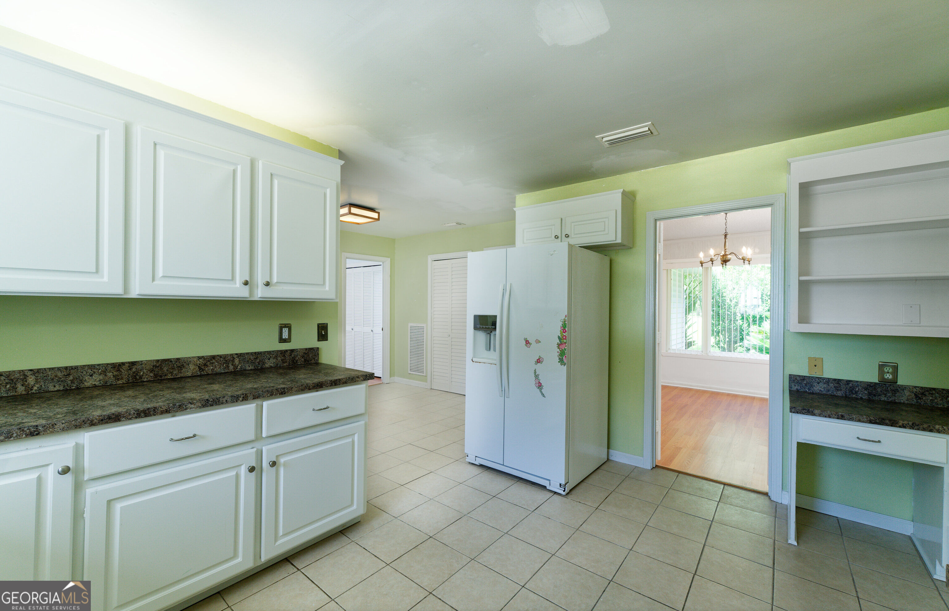 815 Devon Drive Property Photo 7