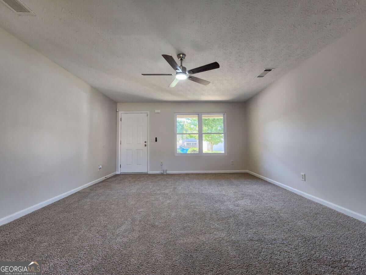 10944 Station Drive Property Photo 8