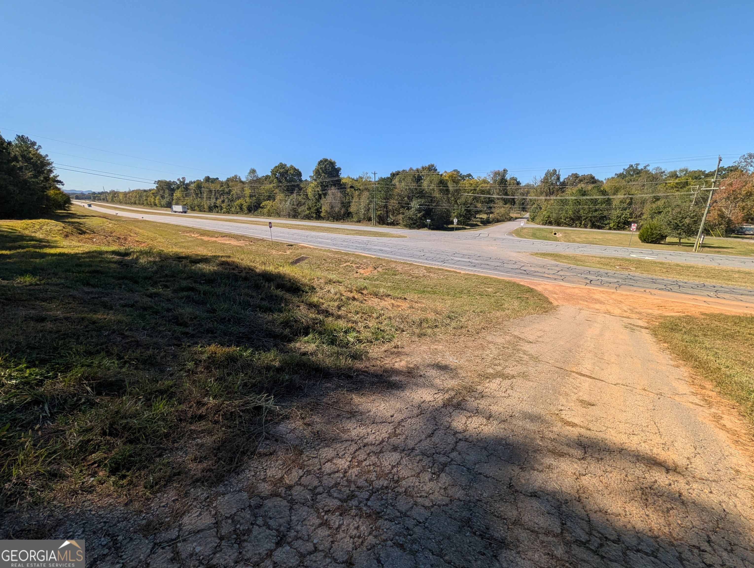 17696 Highway 27 Property Photo 1