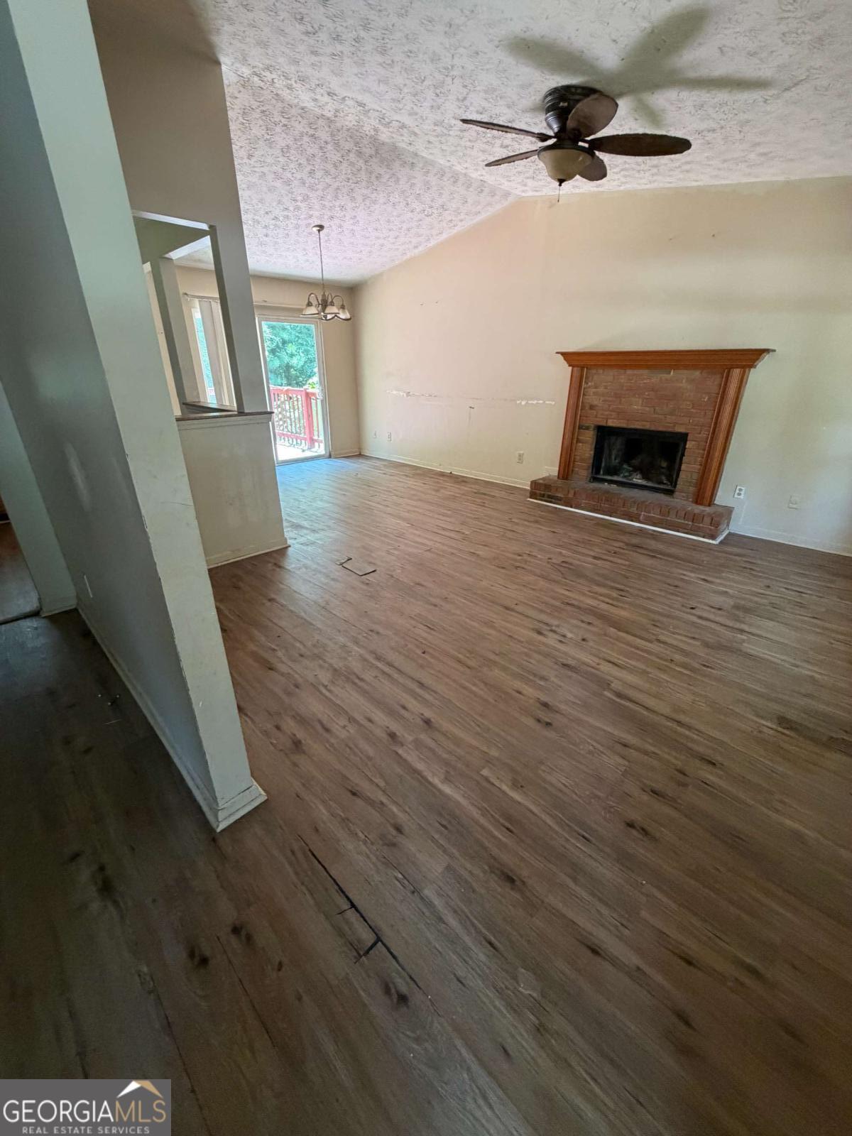 6495 Emerald Pointe Circle Property Photo 2