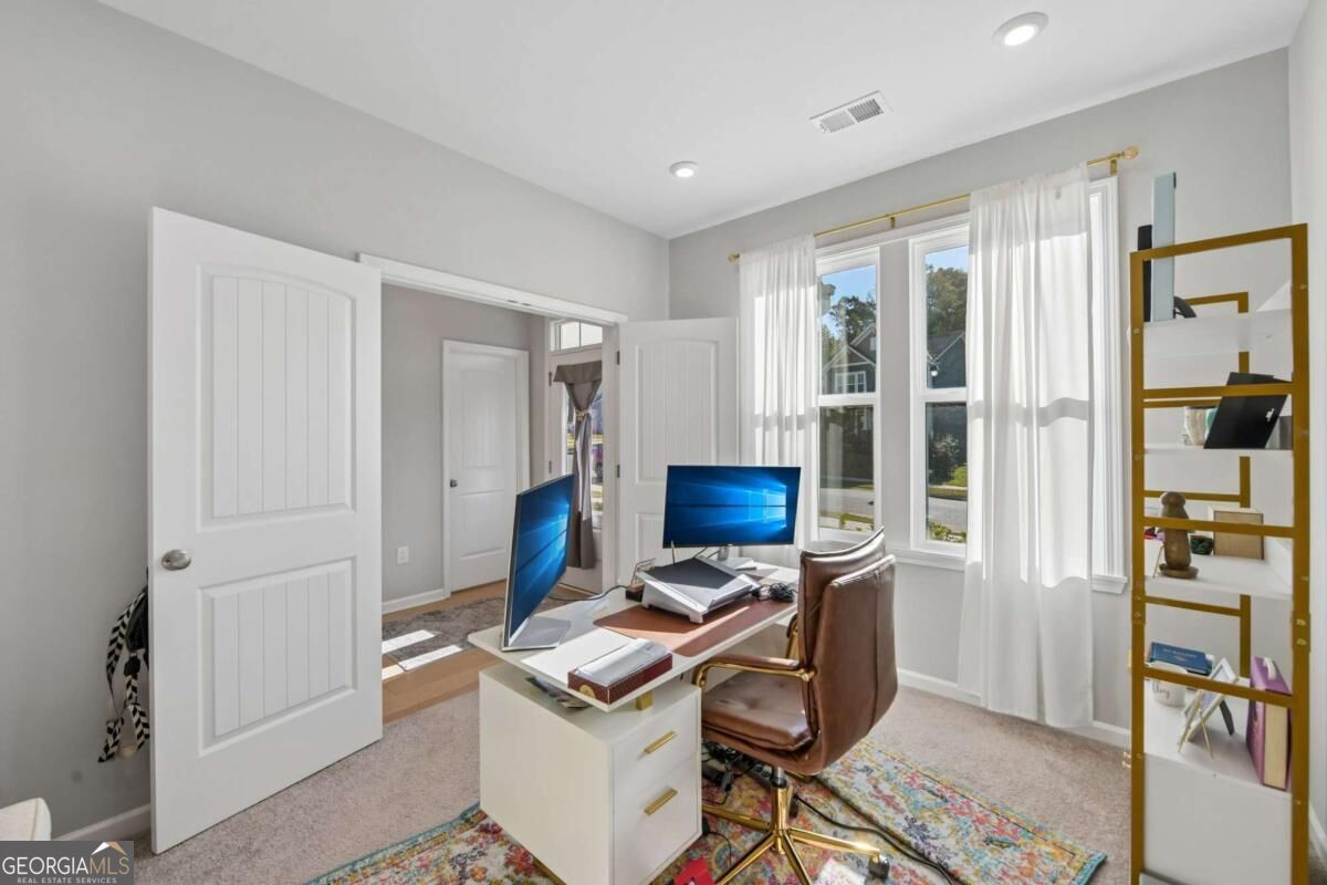 1628 Liberty Park Drive Property Photo 4
