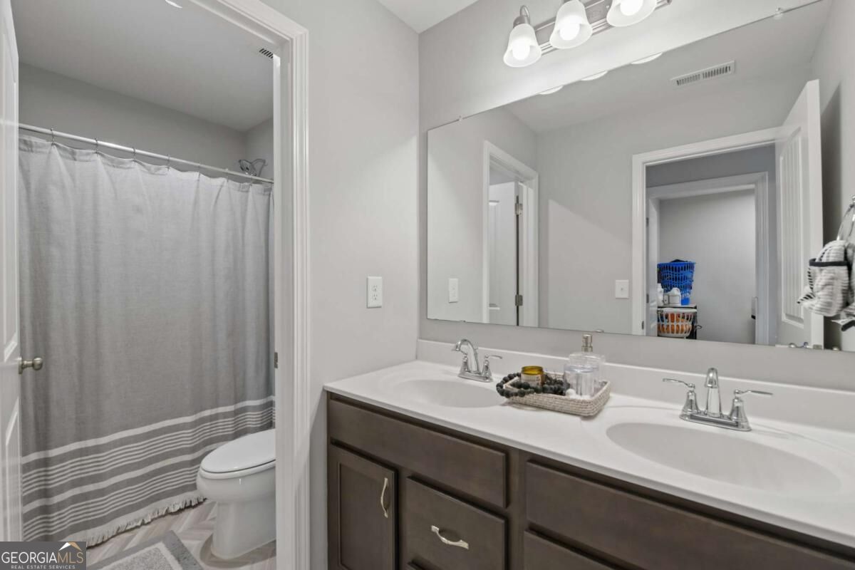 1628 Liberty Park Drive Property Photo 20