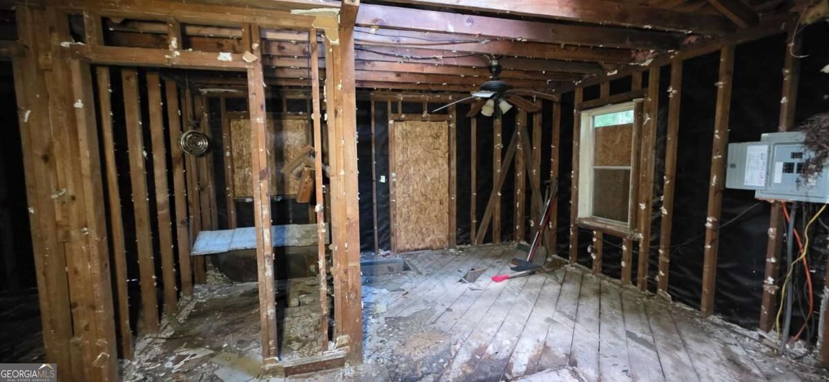 1885 North Avenue Nw Property Photo 6
