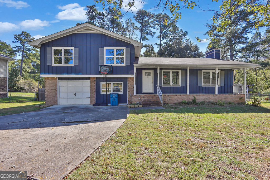 562 Plantation Boulevard Property Photo 1