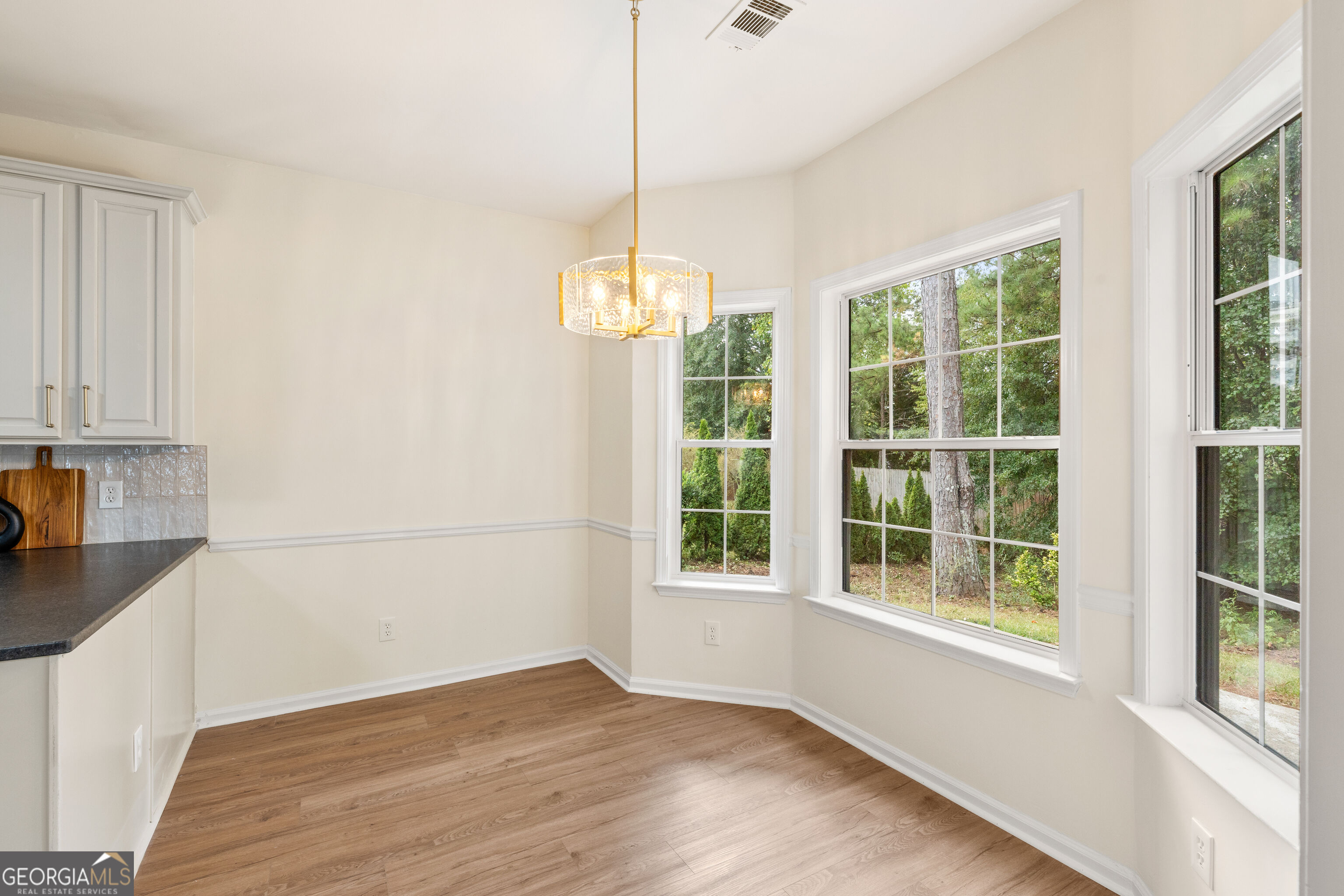 5500 Arrowind Road Nw Property Photo 6