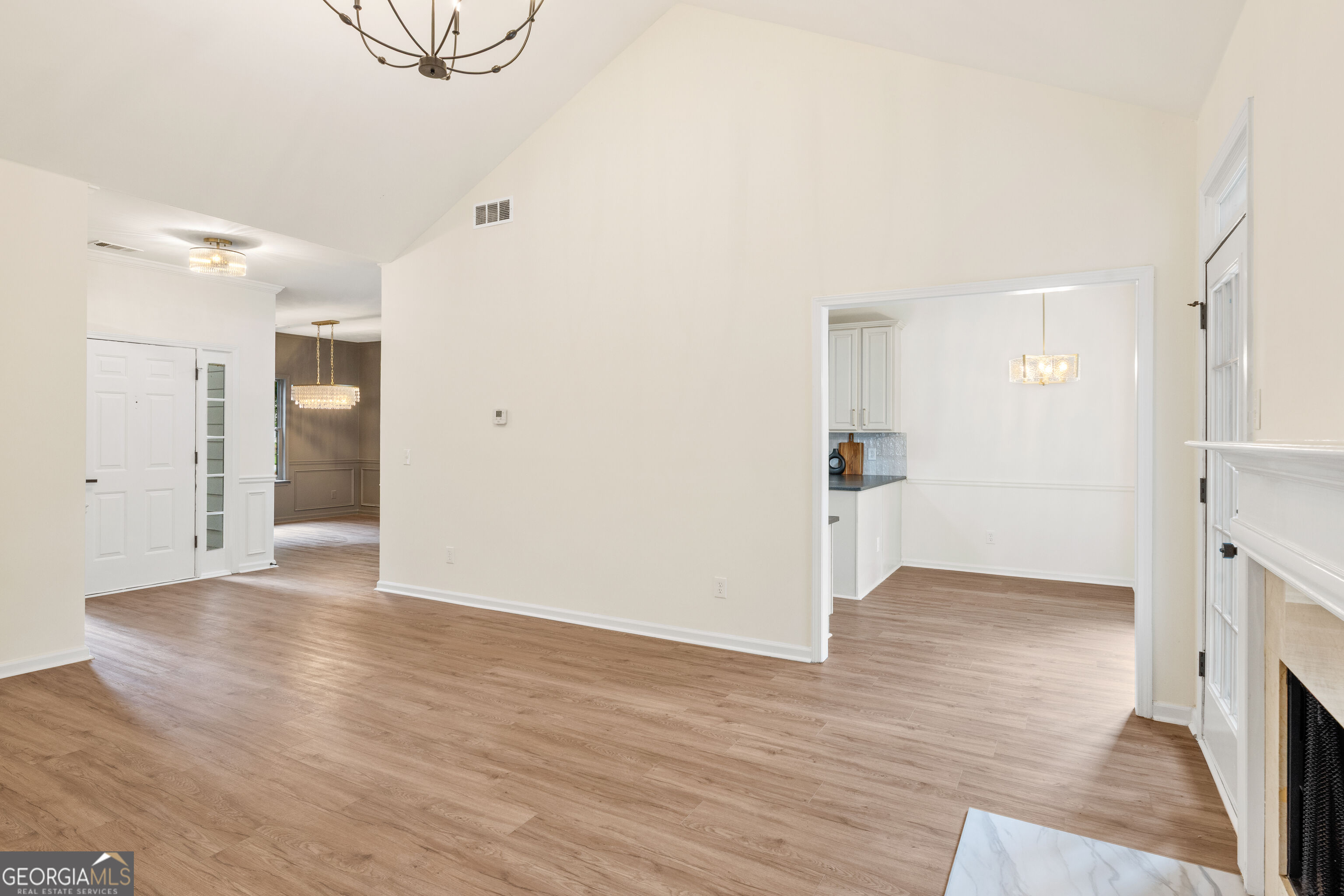 5500 Arrowind Road Nw Property Photo 11