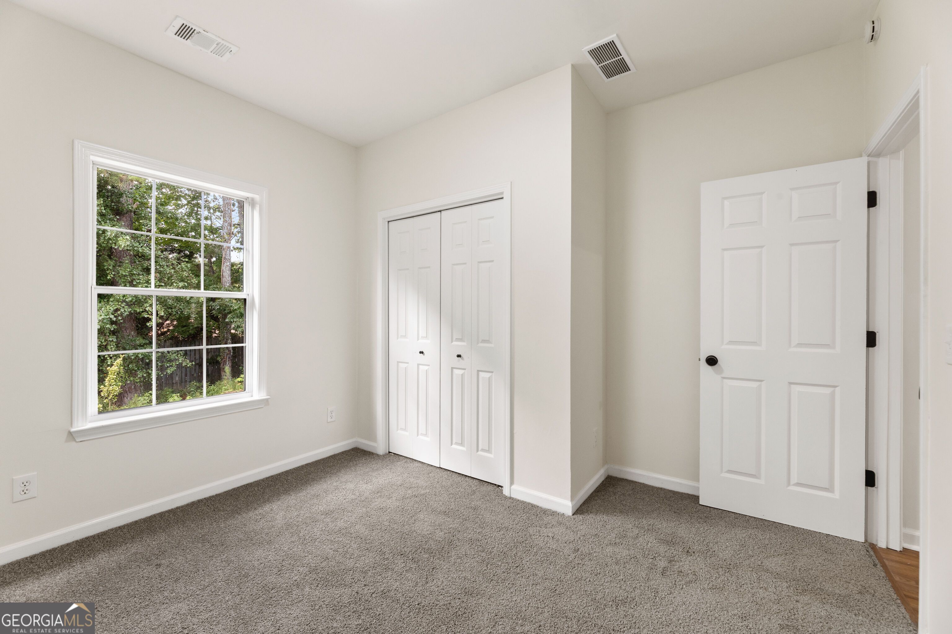 5500 Arrowind Road Nw Property Photo 16