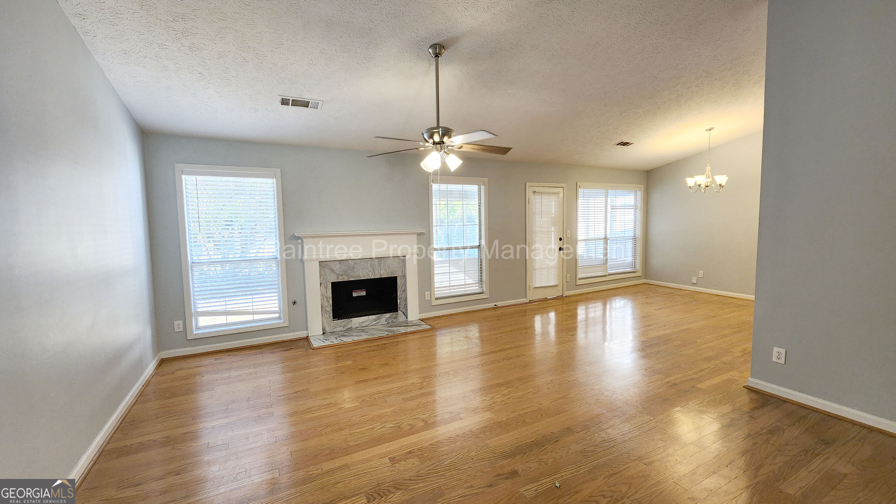 2360 Berkeley Creek Court Property Photo 8