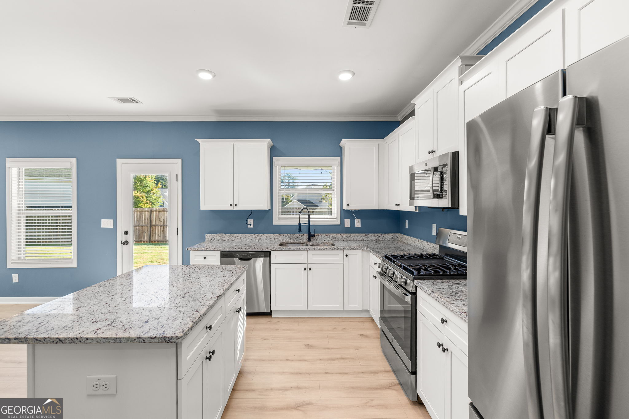 533 Evergreen Way Property Photo 14