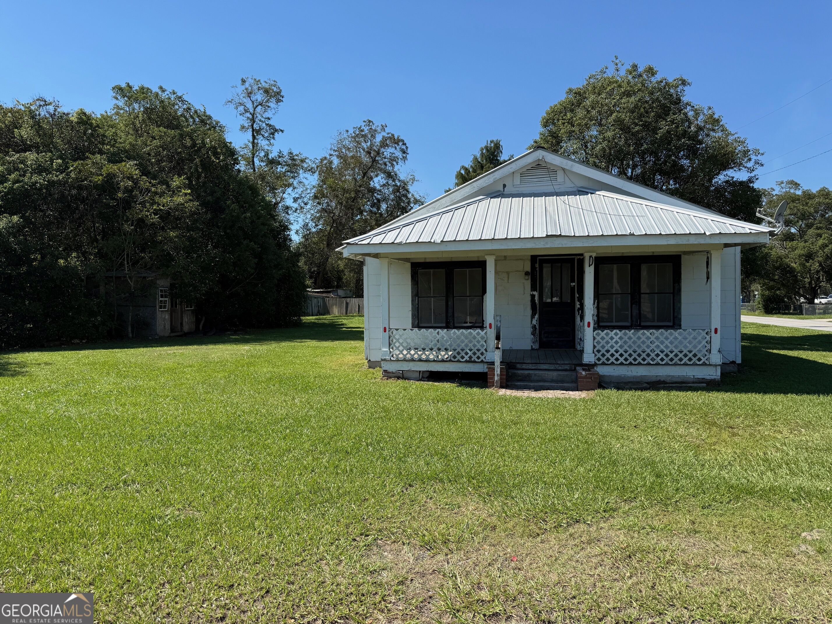 83 Griffin Avenue Property Photo 1